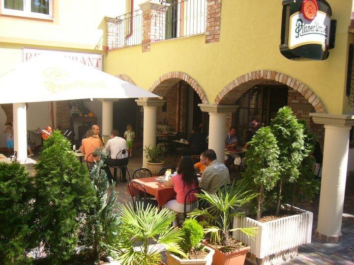 Penzion Da Giacomo Trencin Ngoại thất bức ảnh